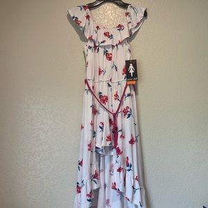 NWT 🧚‍♀️ Floral Hi-Low Ruffle neck Romper Paper Doll